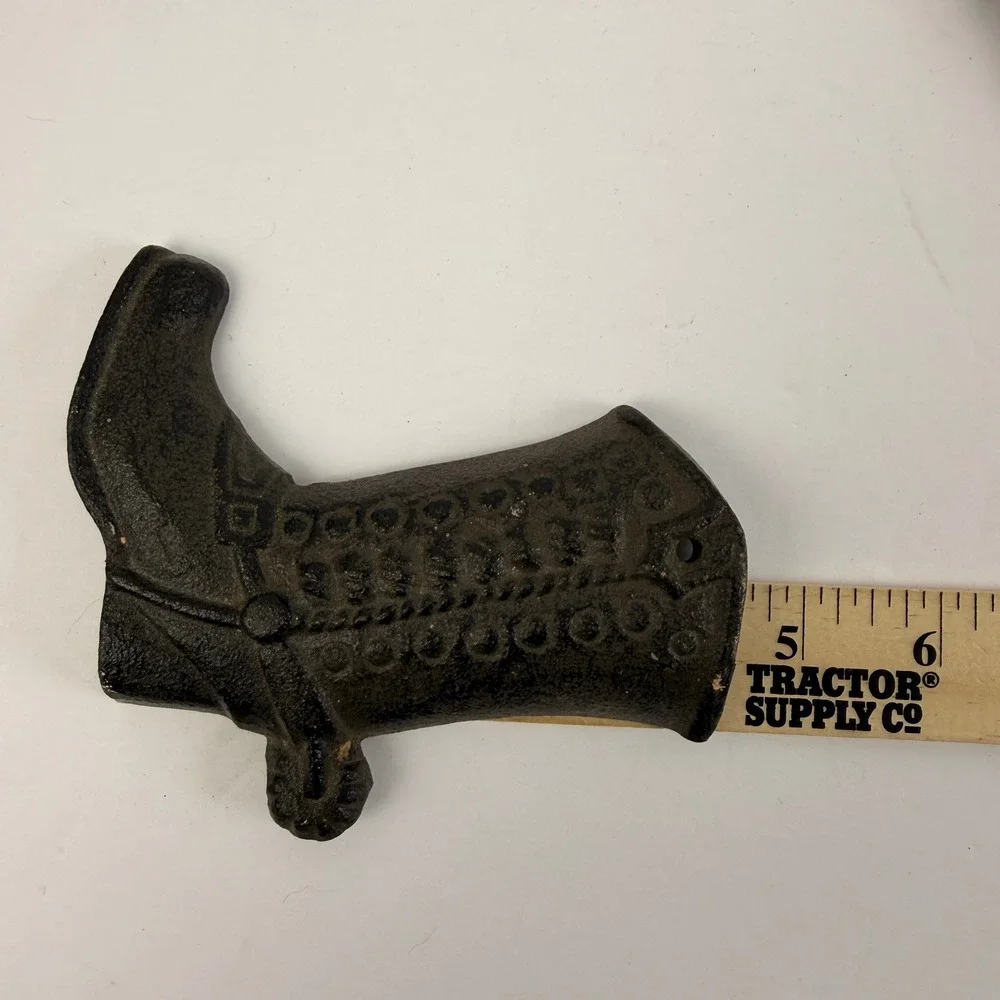 Set of 2 Cast Iron Boot Wall Hooks Western Rustic Farmhouse Ranch Decor